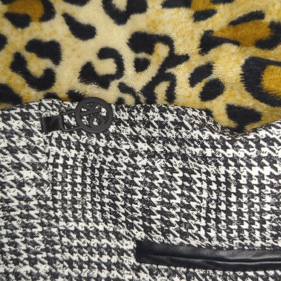 Calvin Klein straight leg pants - Picture 4 of 5